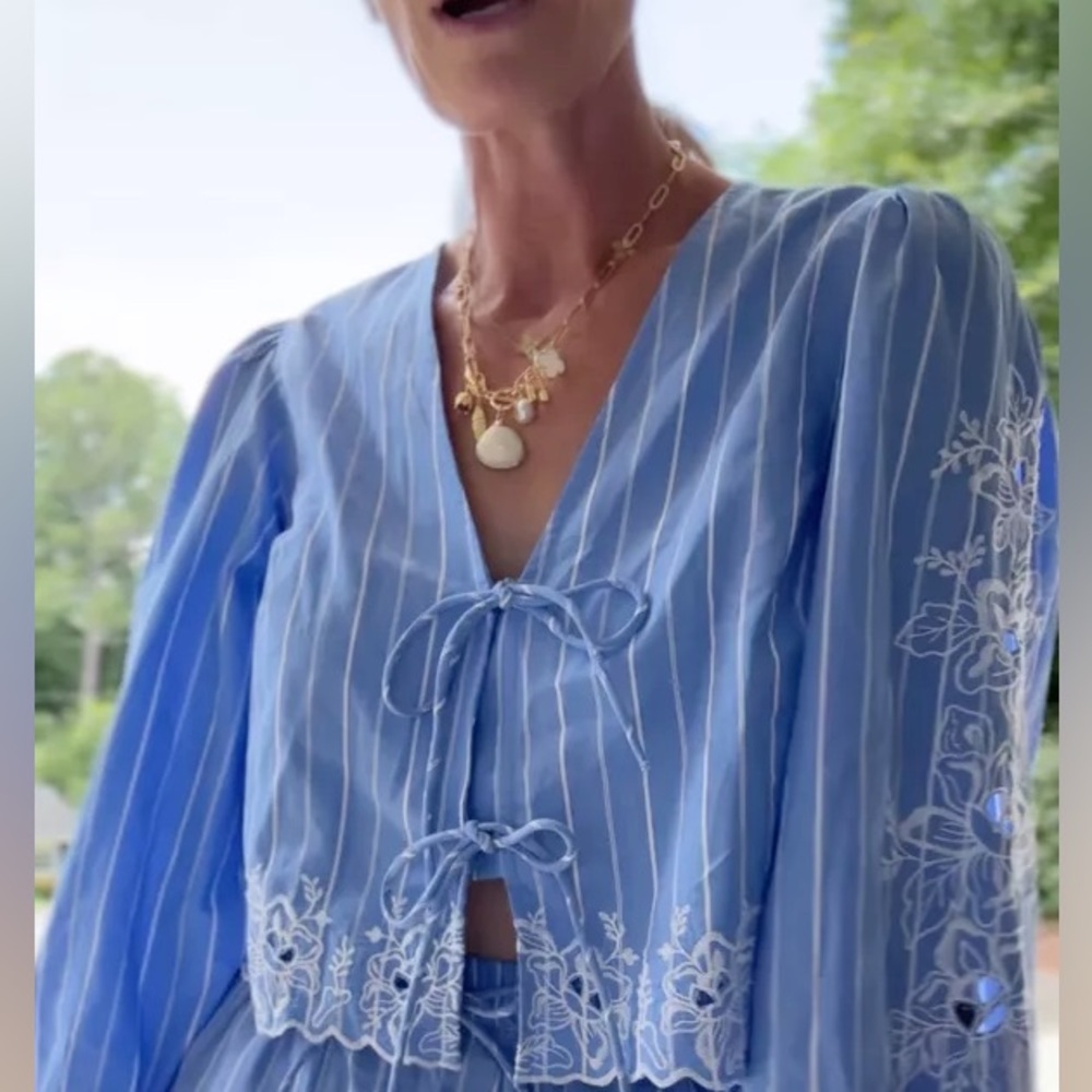 New Future Collective, Long Sleeve Eyelet Tie-Front Poplin Blouse Blue Stripes - Picture 2 of 7